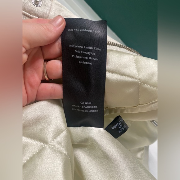 Danier Ivory coloured winter Jacket. - Picture 6 of 10